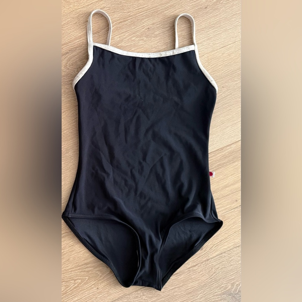 Yumiko Leotard